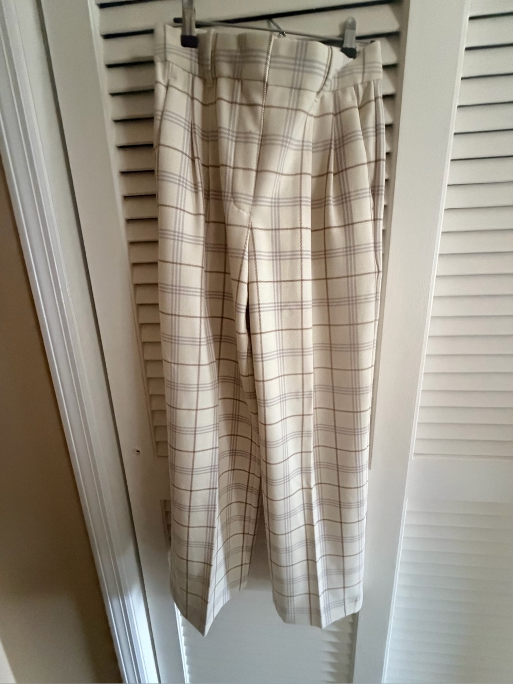 Aritzia Cream Plaid Wide-Leg Pant